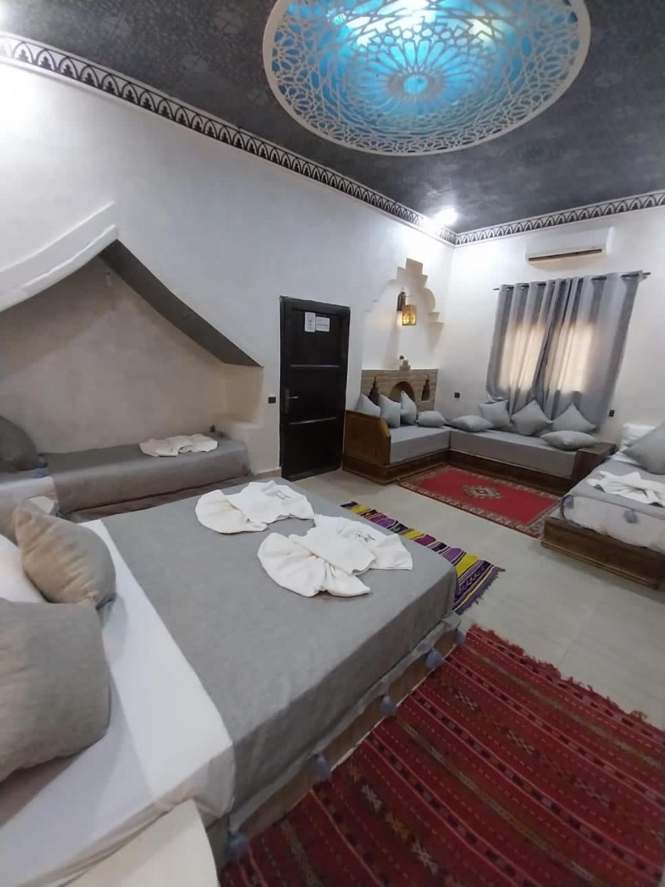 Hotel Cafe Du Sud Мерзуга Экстерьер фото